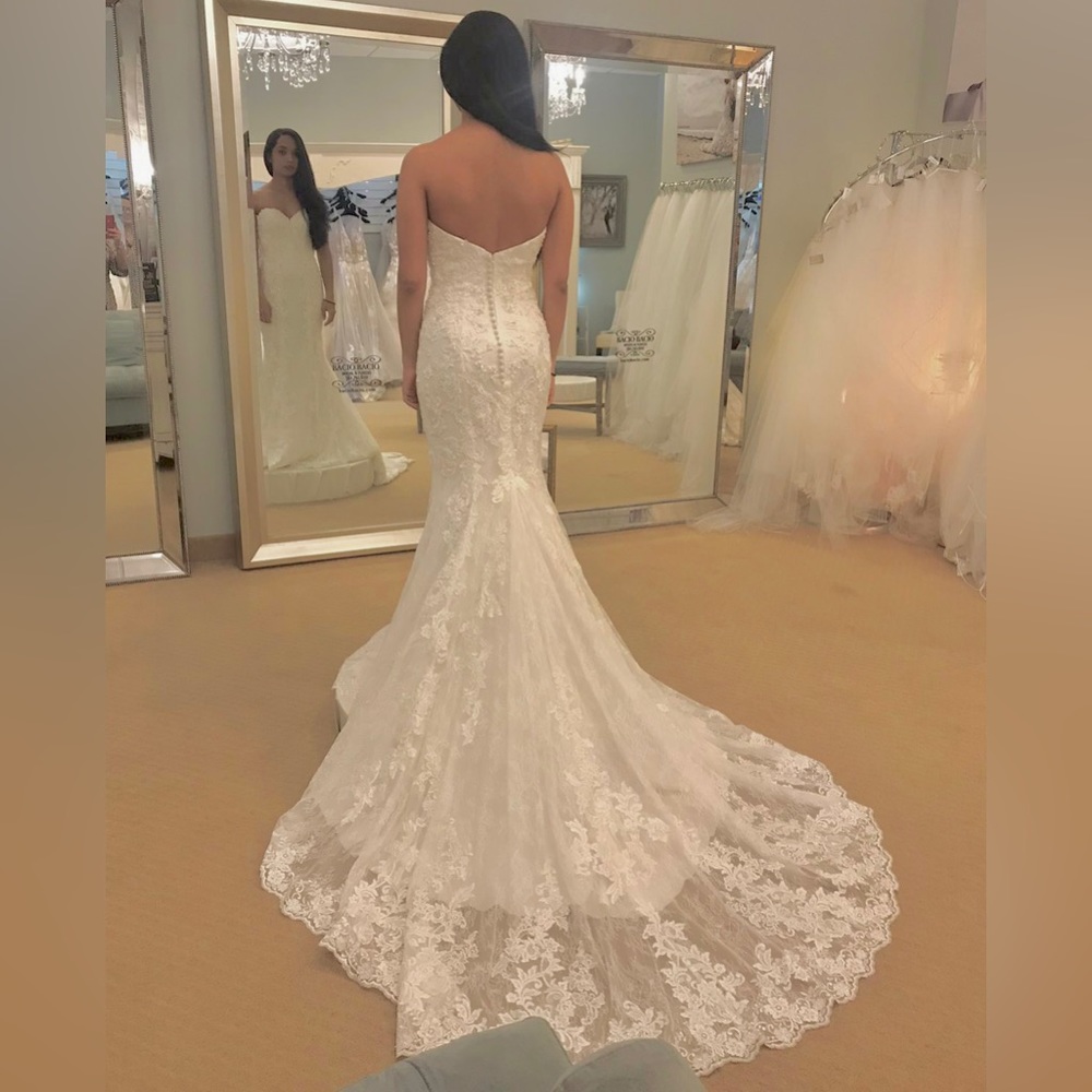 Justin Alexander Allover Chantilly Lace Fit & Flare with Veil